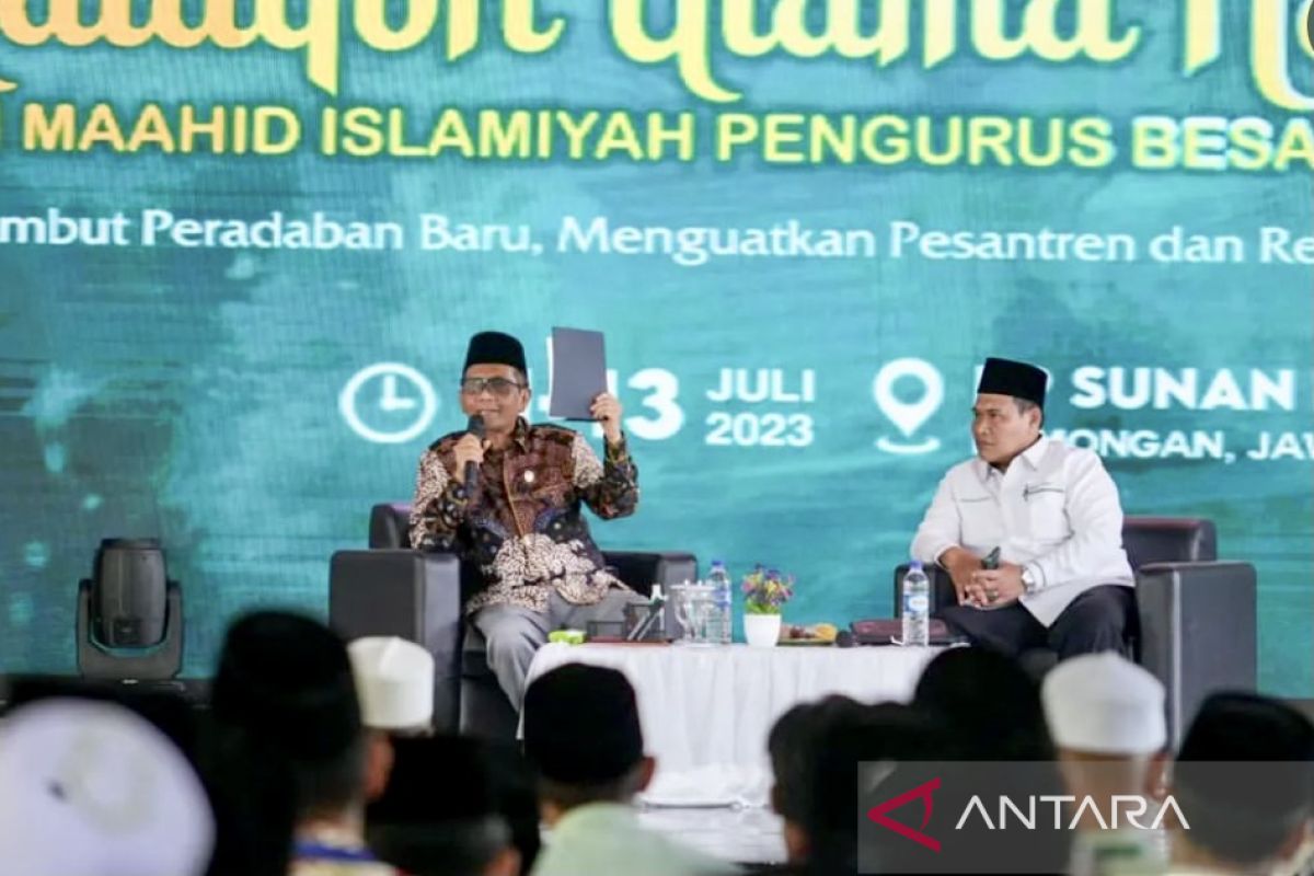 Pesantren harus bisa cetak sarjana dan dokter