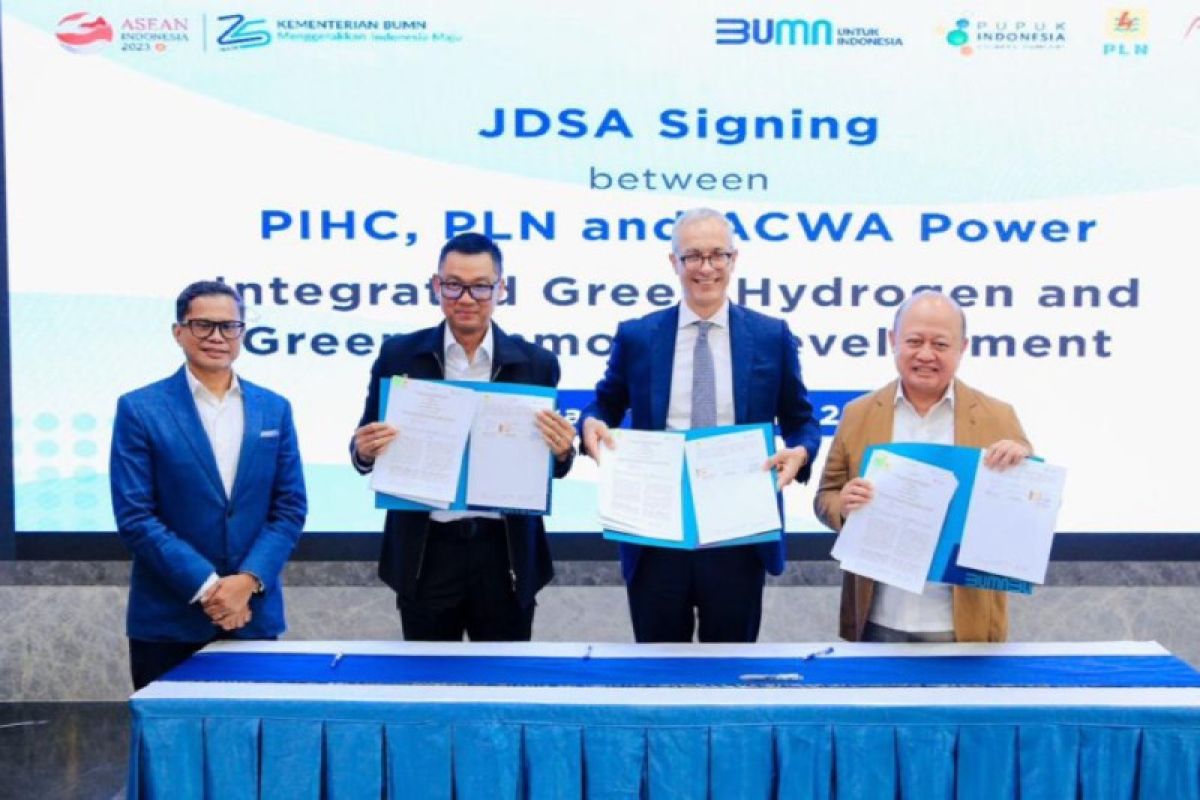 Pupuk Indonesia dan PLN kembangkan hidrogen hijau terintegrasi