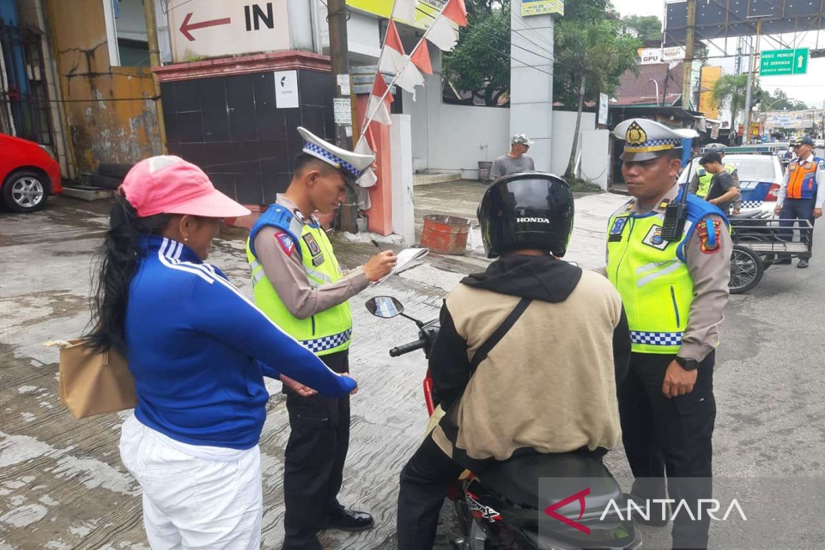 Polres Sibolga tindak 23 pelanggar dalam Operasi Patuh Toba 2023