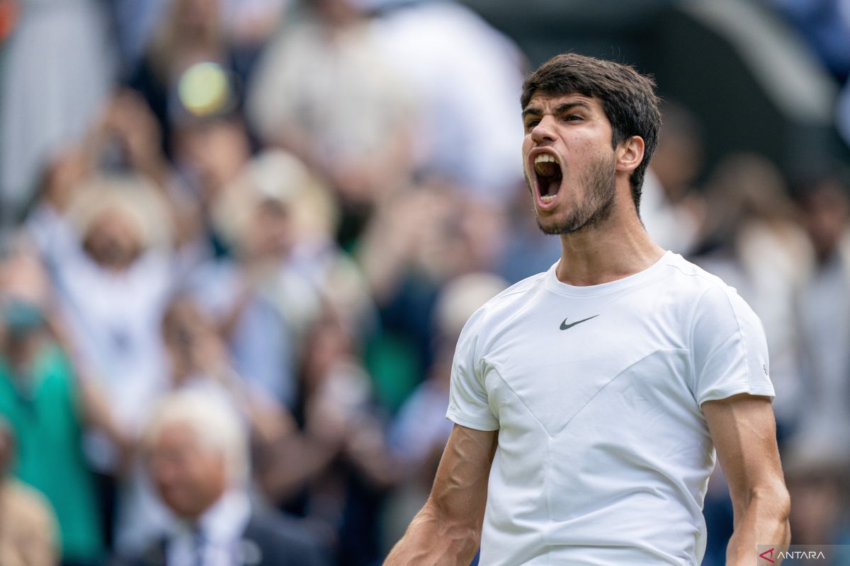 Alcaraz melaju ke semifinal Wimbledon setelah singkirkan Rune