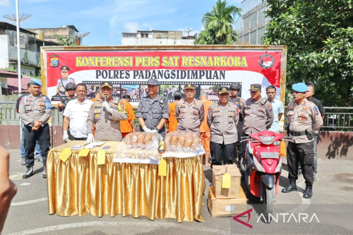 Kapolres pimpin pengungkapan jaringan narkoba di Kota Padangsidimpuan