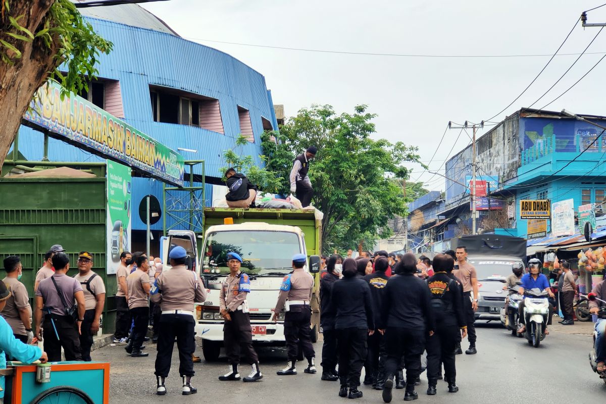 Anggota DPRD Kalsel apresiasi polisi aksi bersih-bersih Banjarmasin