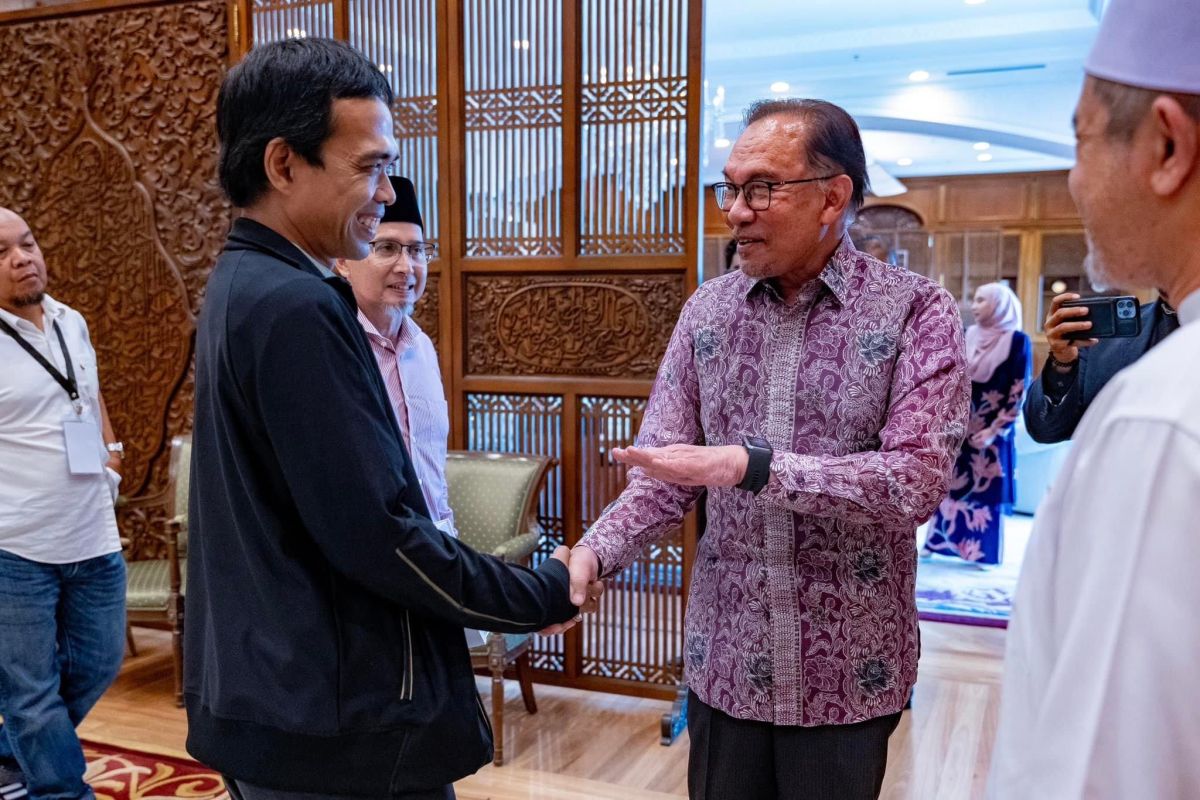 Bertemu UAS, PM Malaysia Anwar Ibrahim sebut dai dan ulama lengkapi umara