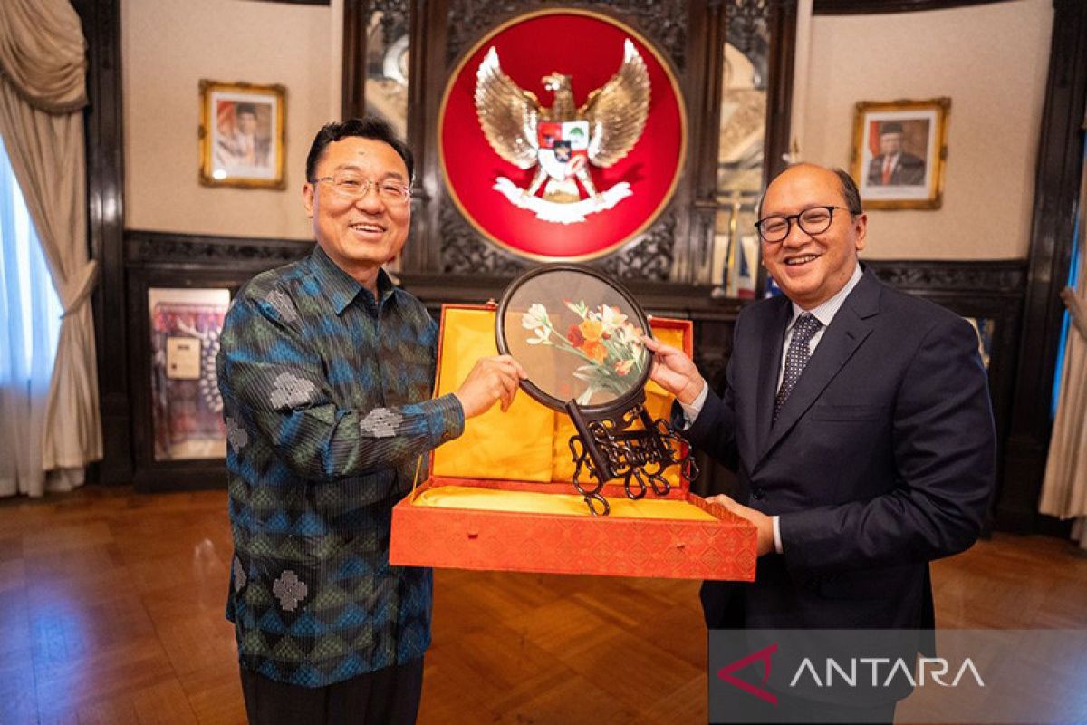 Dubes RI-China bahas investasi dan perdagangan saat bertemu di KBRI AS