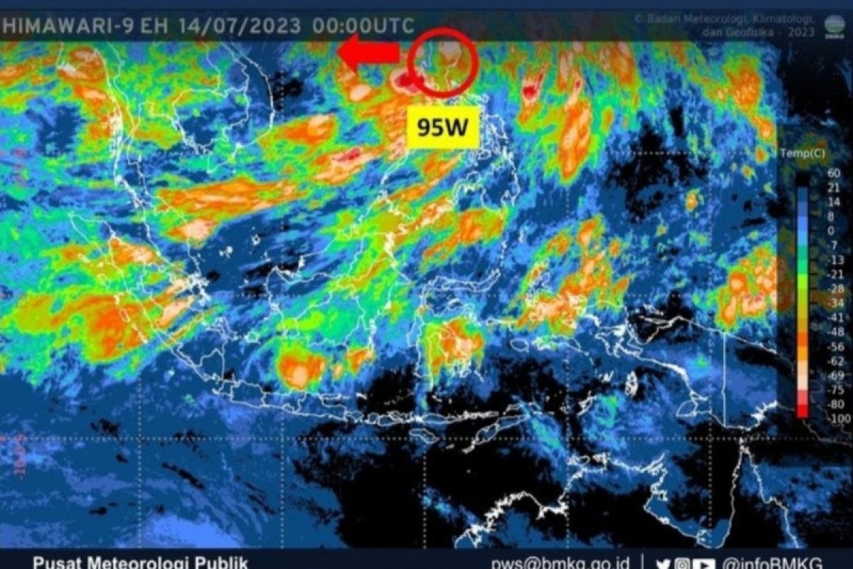 Bibit siklon 95W berpotensi pengaruhi cuaca di wilayah Indonesia