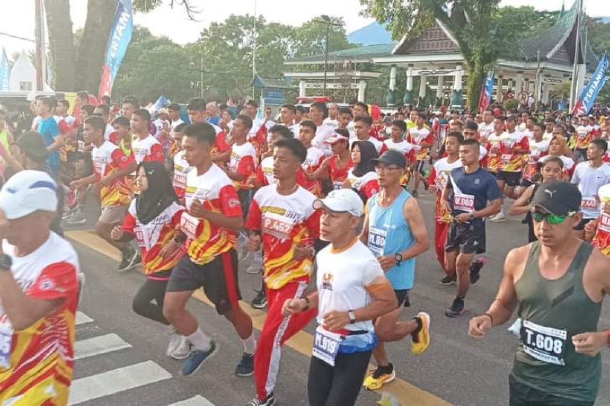 1.000 Pelari ikuti Minangkabau 10 K Bukittinggi 2023