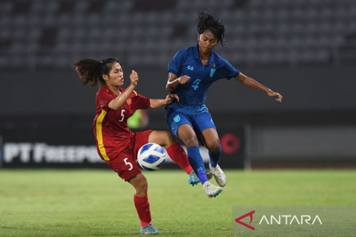 Sejarah turnamen sepak bola wanita ASEAN di Piala AFF