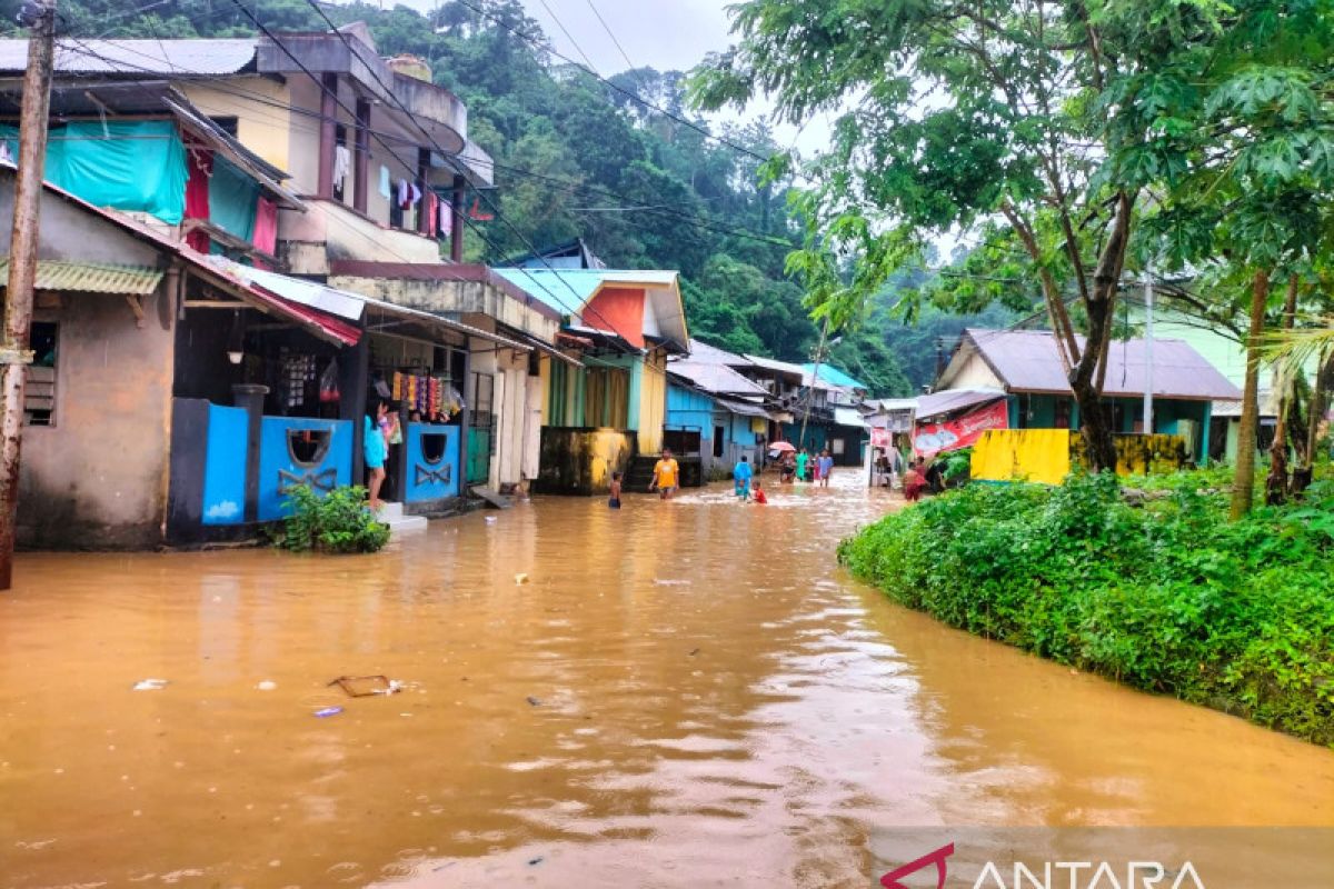 Ini penjelasan peneliti  BRIN soal musim hujan di Maluku