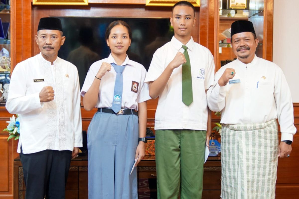 Pemprov Kepri melepas dua calon anggota paskibraka nasional