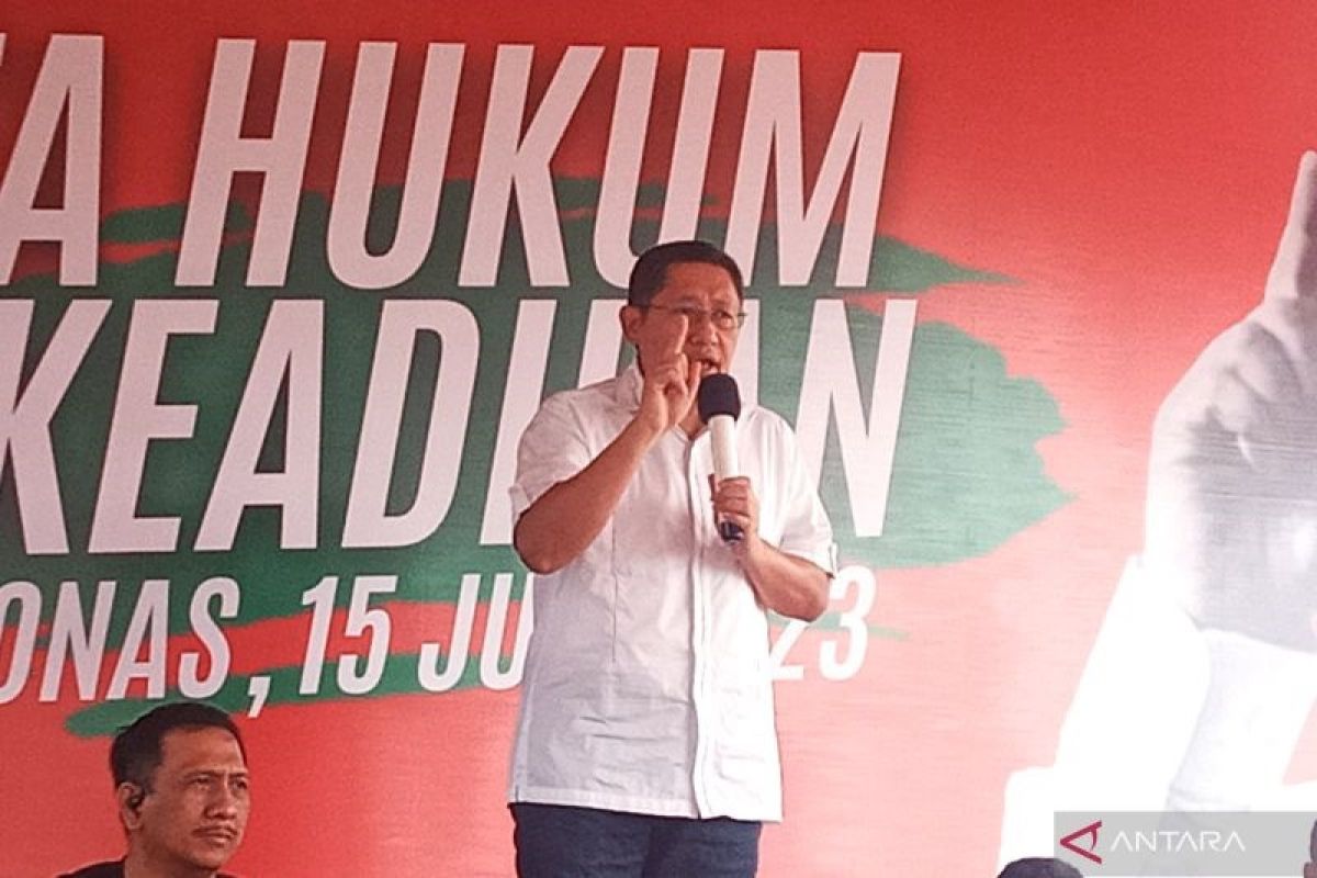 Ketua Umum PKN Anas Urbaningrum ingatkan di kompetisi politik harus bersikap kesatria