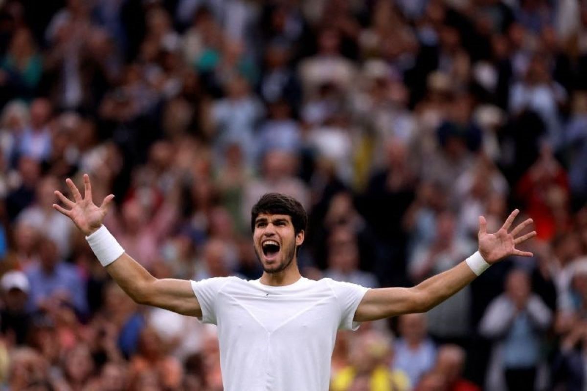 Wimbledon: Alcaraz menjadi juara setelah tumbangkan Djokovic