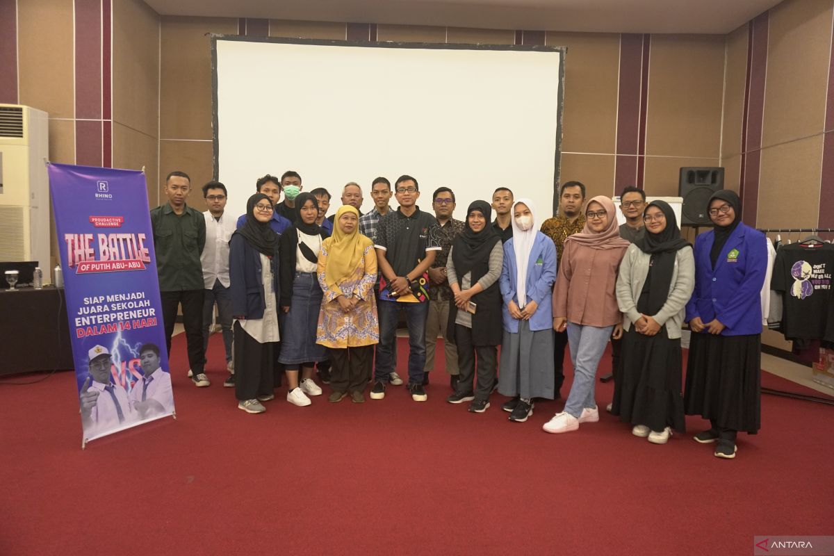 Rhino Indonesia mendukung siswa dan siswi SMK jadi pengusaha