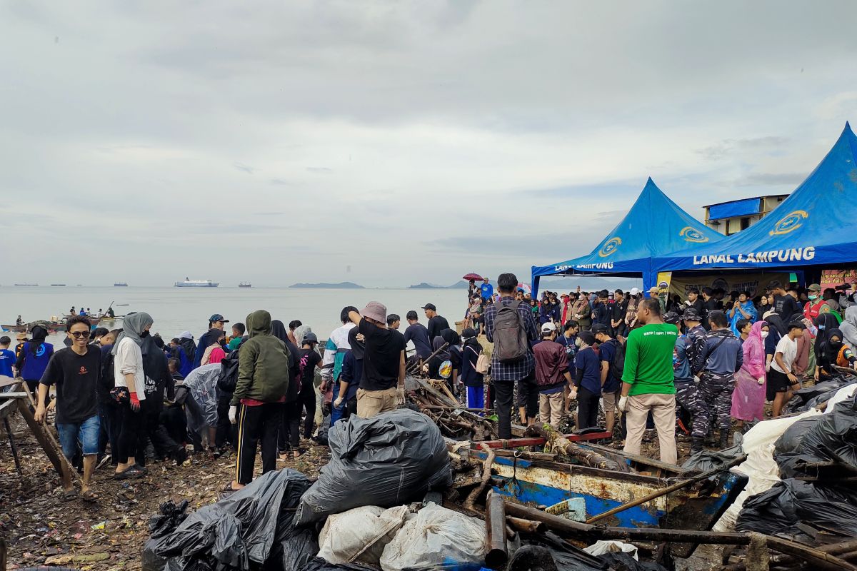 Pemkot Bandarlampung libatkan BUMN dan swasta kelola sampah pesisir