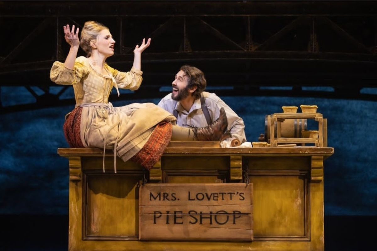 Teater musikal Sweeney Todd akan ditampilkan dalam tur 2025 ANTARA News