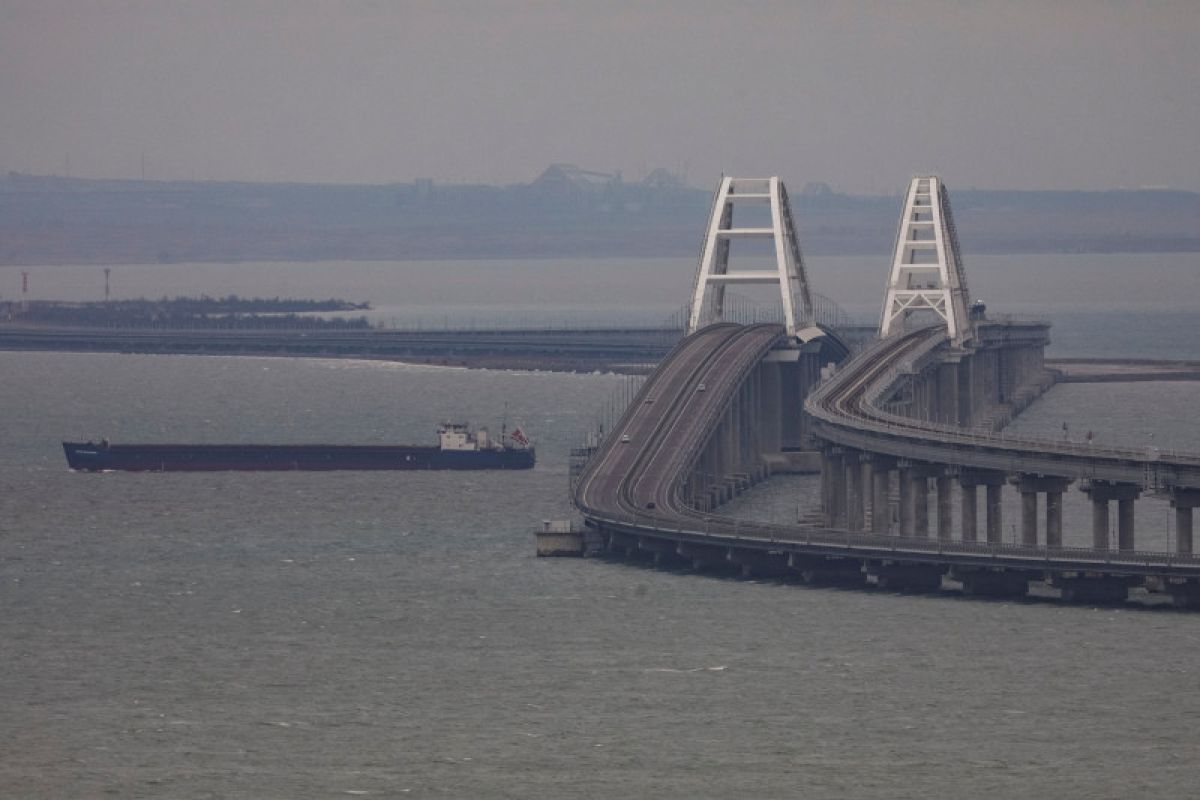 Rusia tuding Ukraina, AS dan Inggris serang Jembatan Krimea