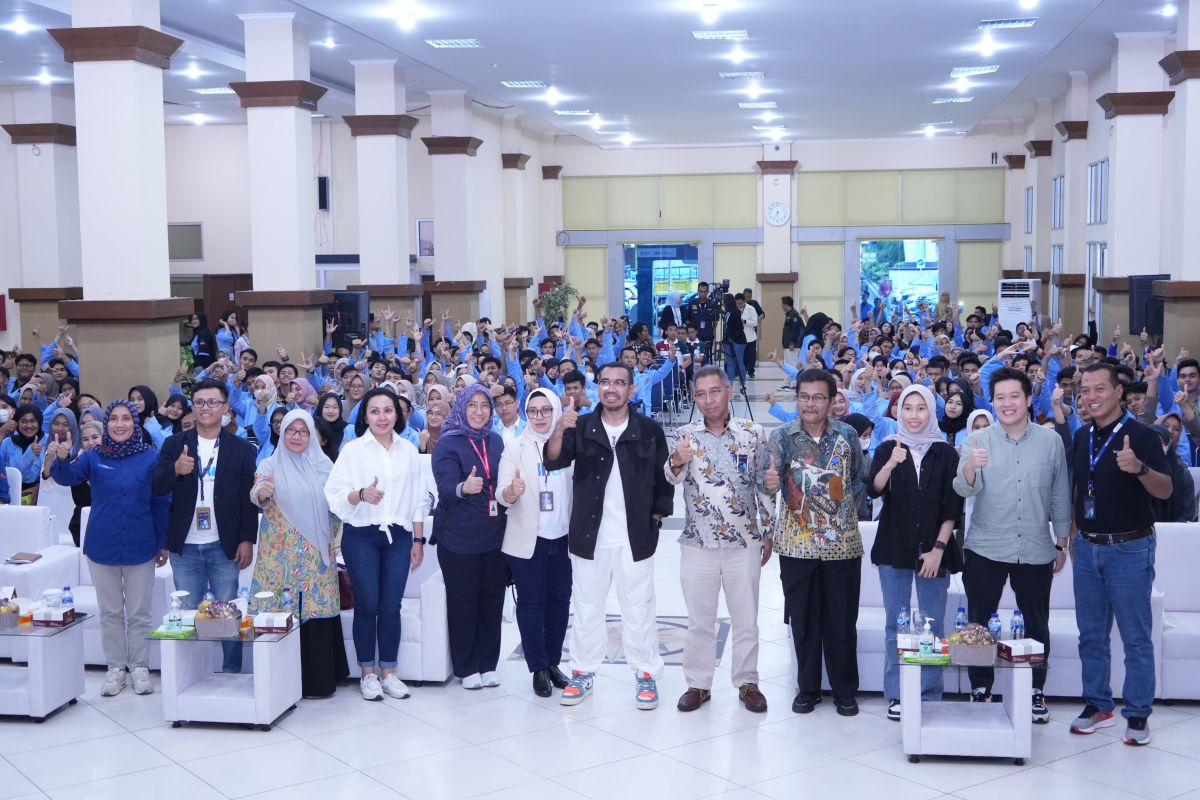 Bukit Asam (PTBA) meriahkan BUMN Goes to Campus di Polsri