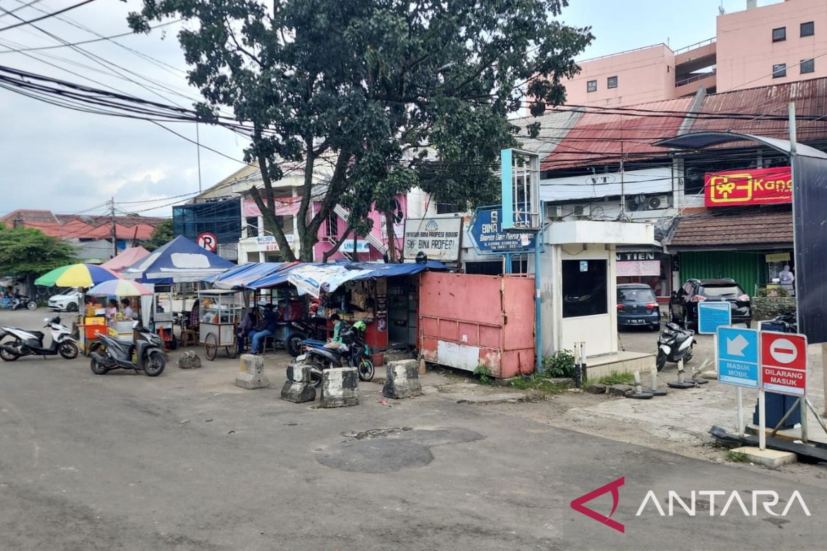 RTH di sekitar Warung Jambu Bogor disiapkan rencana untuk direnovasi lagi