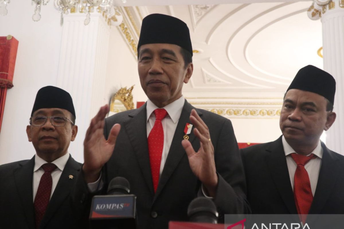 Jokowi sebut pengalaman di media alasan Nezar Patria jadi Wamenkominfo