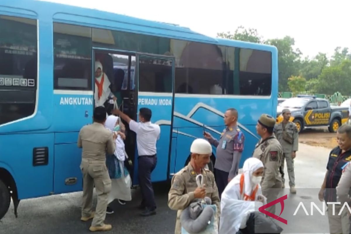 Kemenag Babel: Jamaah haji kloter 9 tiba di Tanah Air