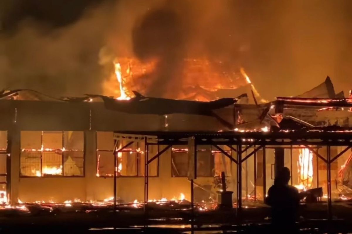 Sejumlah ruangan di RSUD Puri Husada Tembilahan terbakar