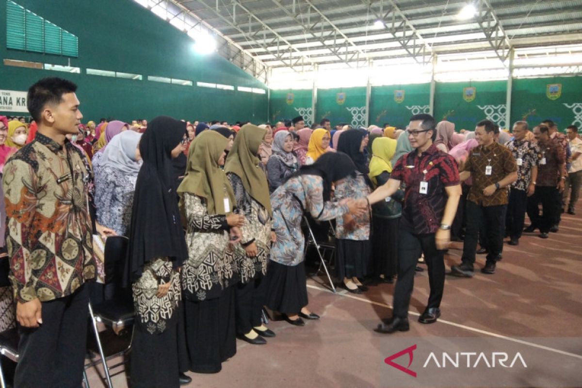 Bupati Kudus minta ASN guru tingkatkan kualitas dan inovasi mengajar