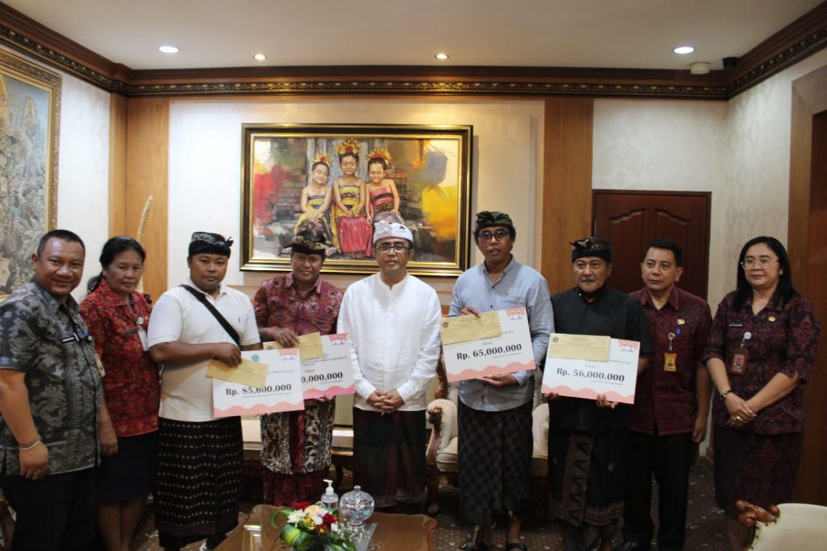Wali Kota Denpasar bantu dana hibah E-Monalisa ke masyarakat