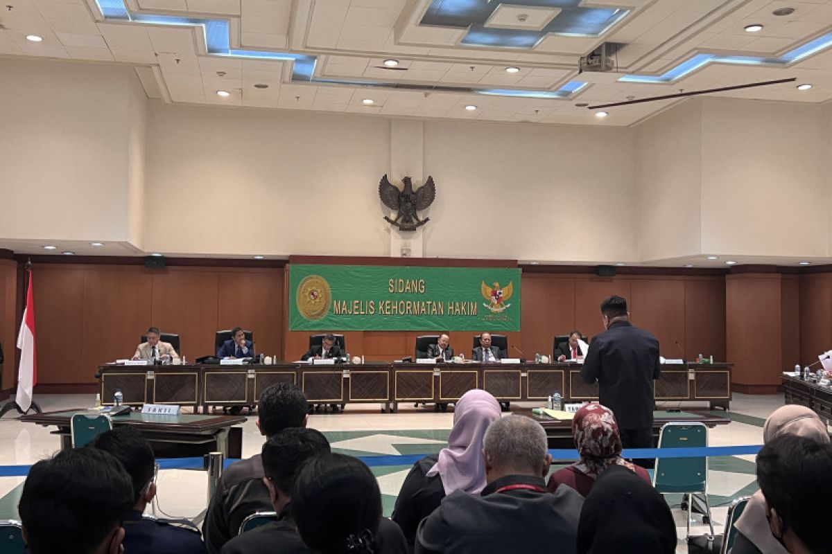 Hakim PN Rangkasbitung pemakai narkoba jalani sidang MKH