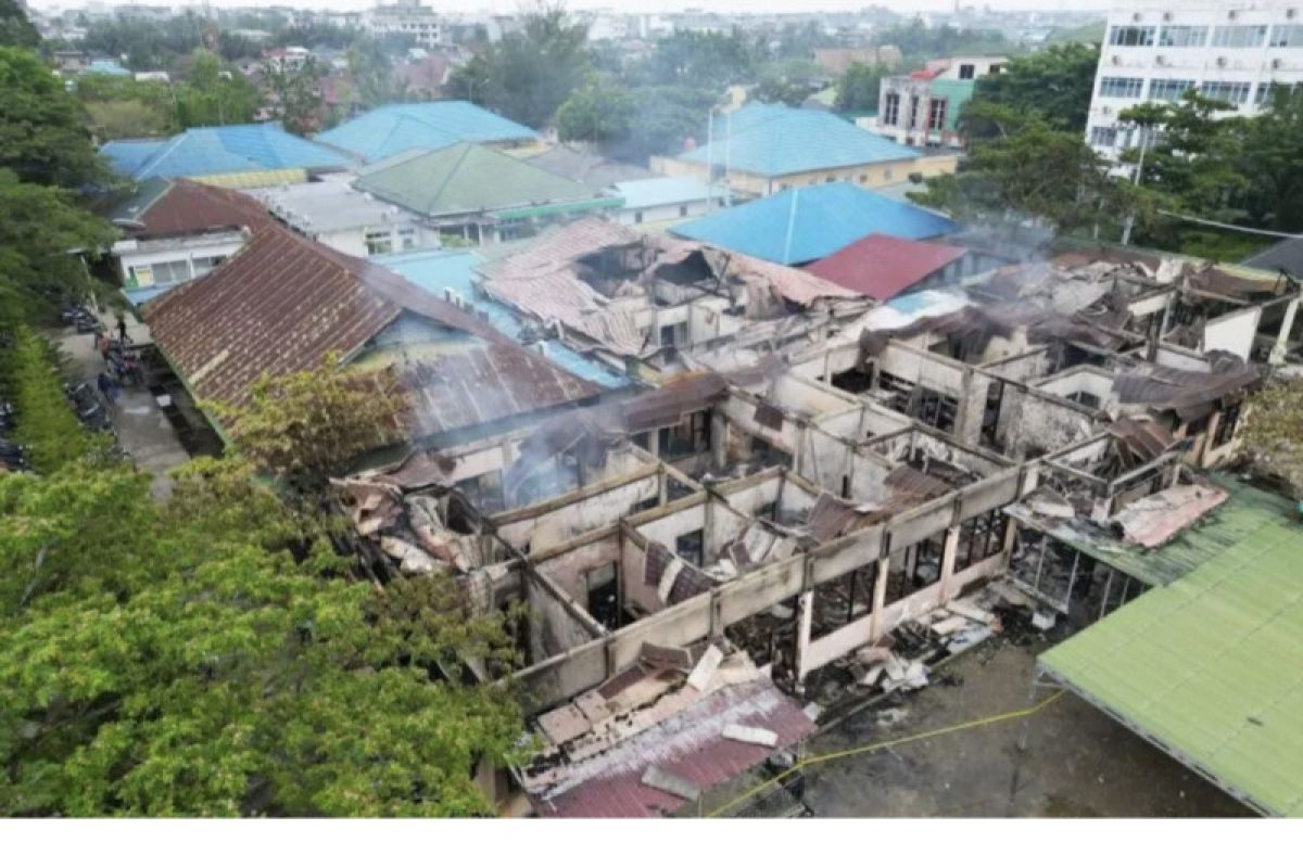 RSUD Tembilahan Riau mengalami kerugian Rp1,2 miliar akibat kebakaran
