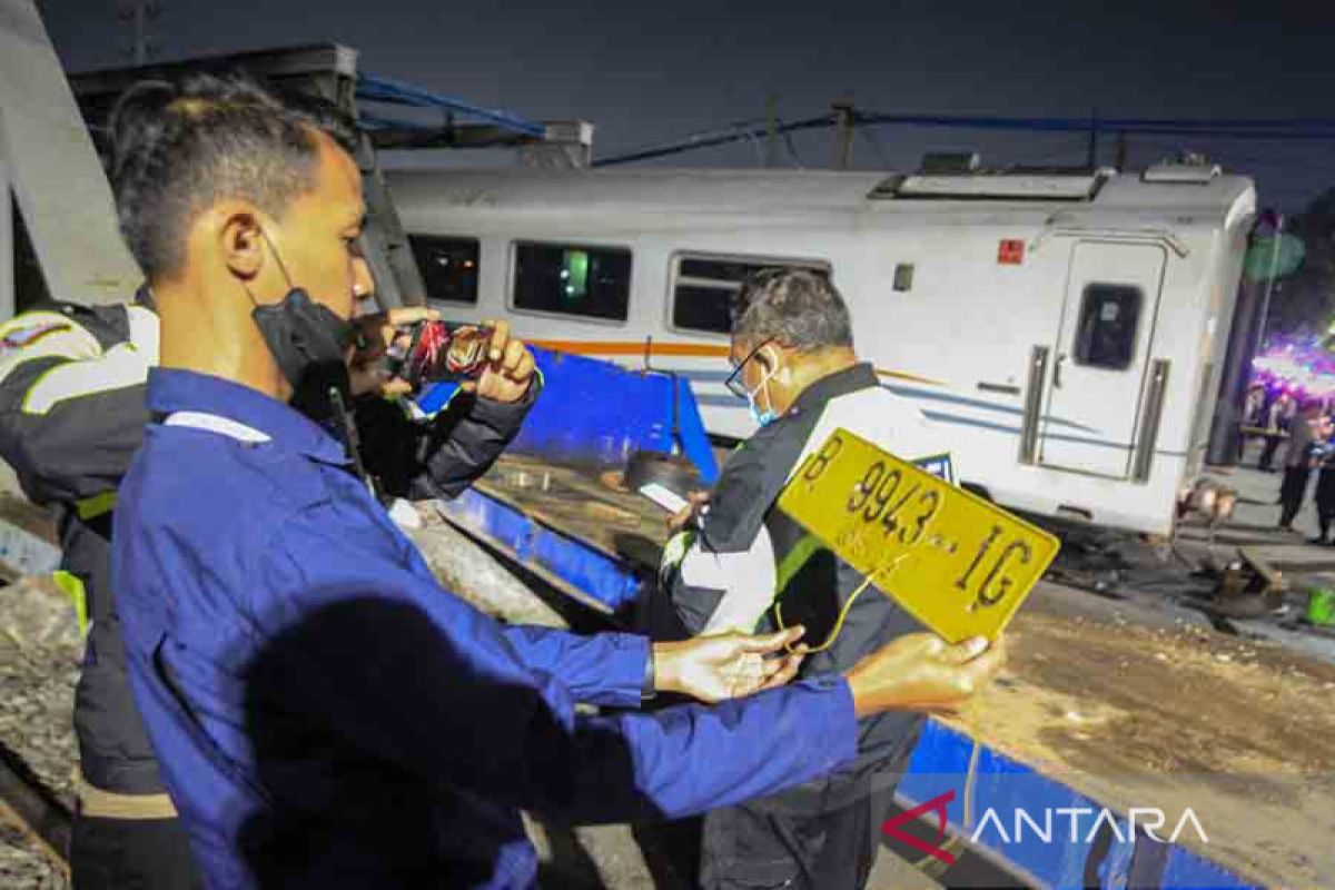 Daop Madiun: Kebakaran lokomotif KA Brantas berhasil dipadamkan