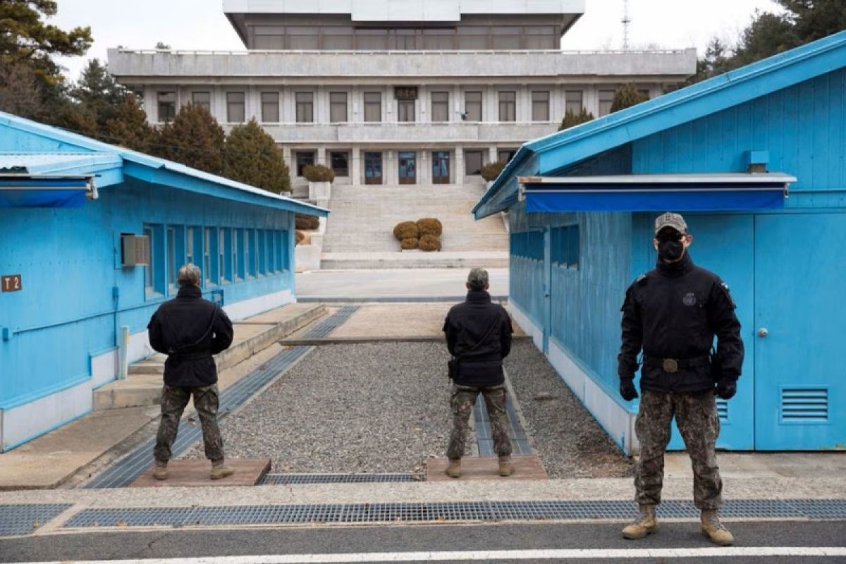 Seberangi perbatasan Korea, warga negara AS ditahan Korut