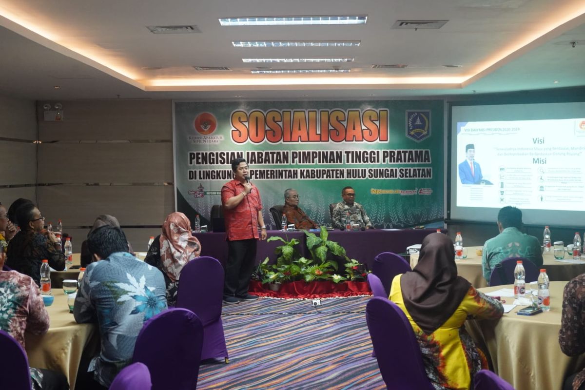 Bupati HSS buka sosialisasi pengisian jabatan pimpinan tinggi pratama