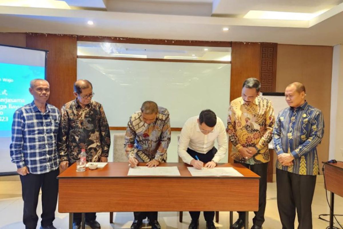Pemkab Wajo dan PT Envision teken MoU pembangunan PLTB