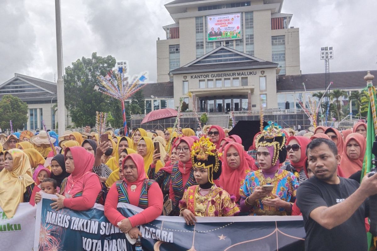 Umat Islam di Ambon pawai napak tilas sambut  1 Muharam  1445 H