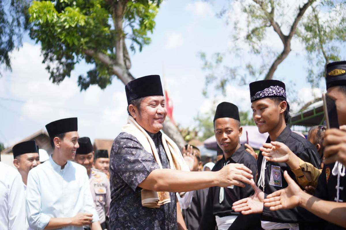 Herman Deru hadiri pengajian akbar Tahun Baru Islam 1445 H dan minta tingkatkan kerukunan