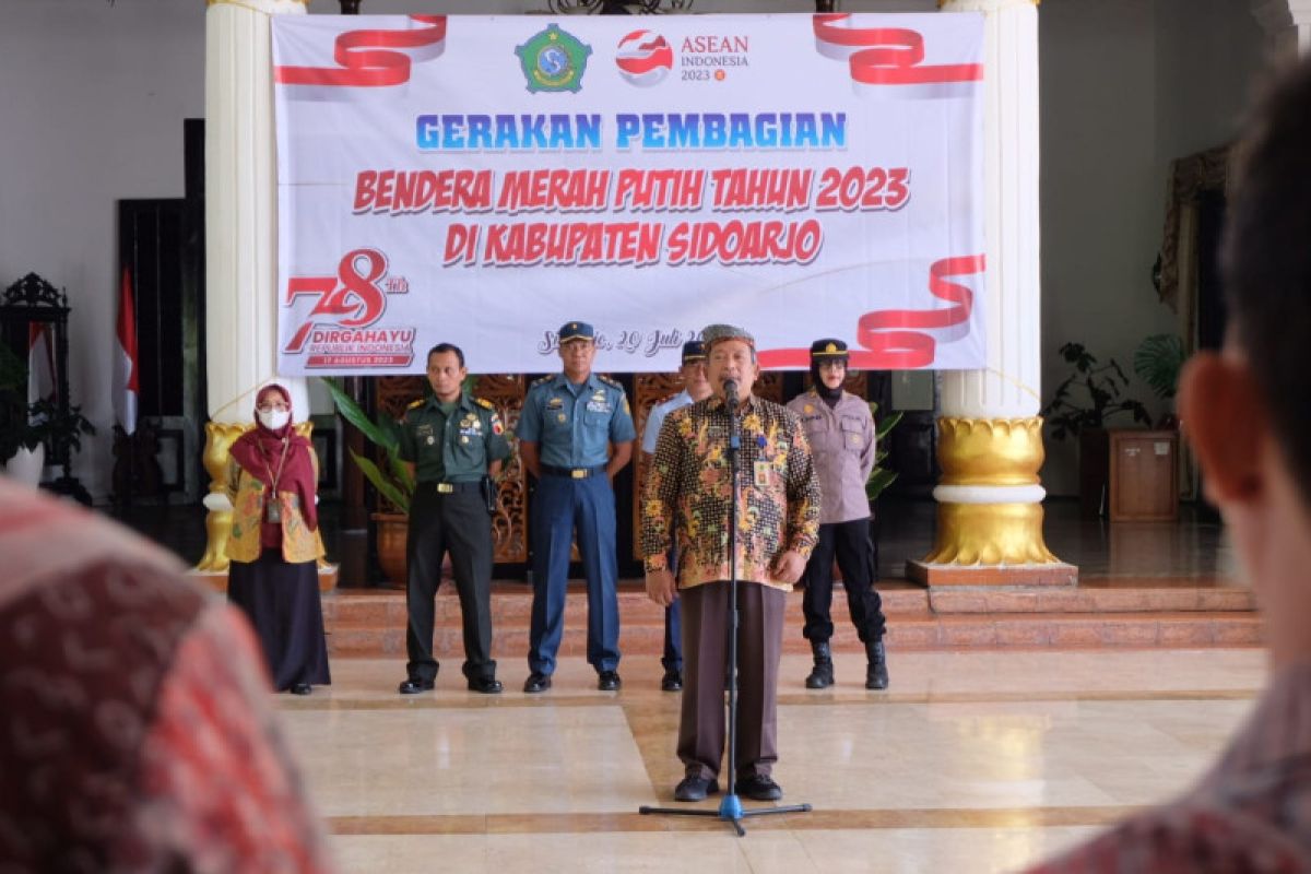 Pemkab Sidoarjo dukung pembagian 10 juta bendera merah putih