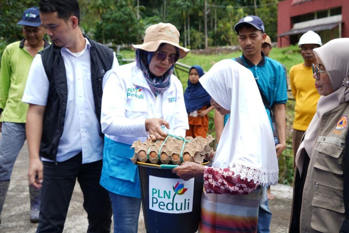 Tanggap bencana, PLN Peduli salurkan bantuan ke ratusan warga terdampak di Sumbar