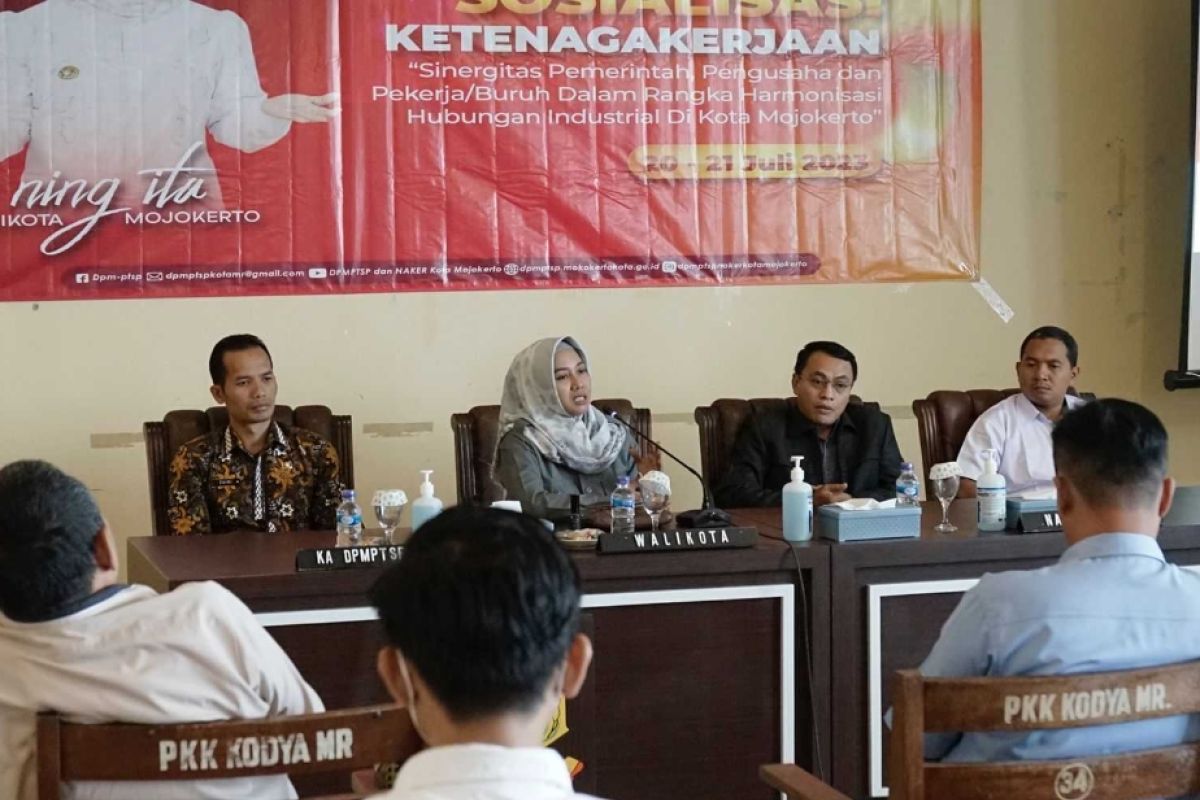 Sosialisasi ketenagakerjaan, Kota Mojokerto stabilkan industrial