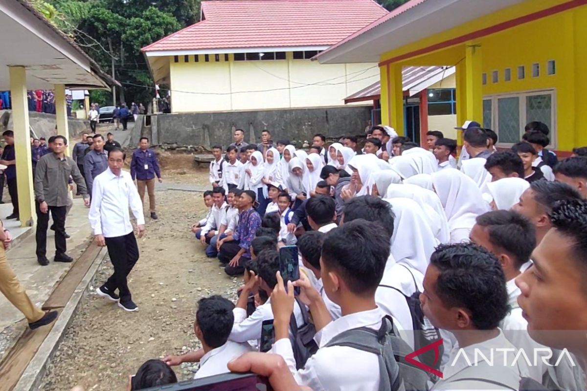 Gubernur Bengkulu: Kunjungan Presiden Jokowi pemacu semangat siswa