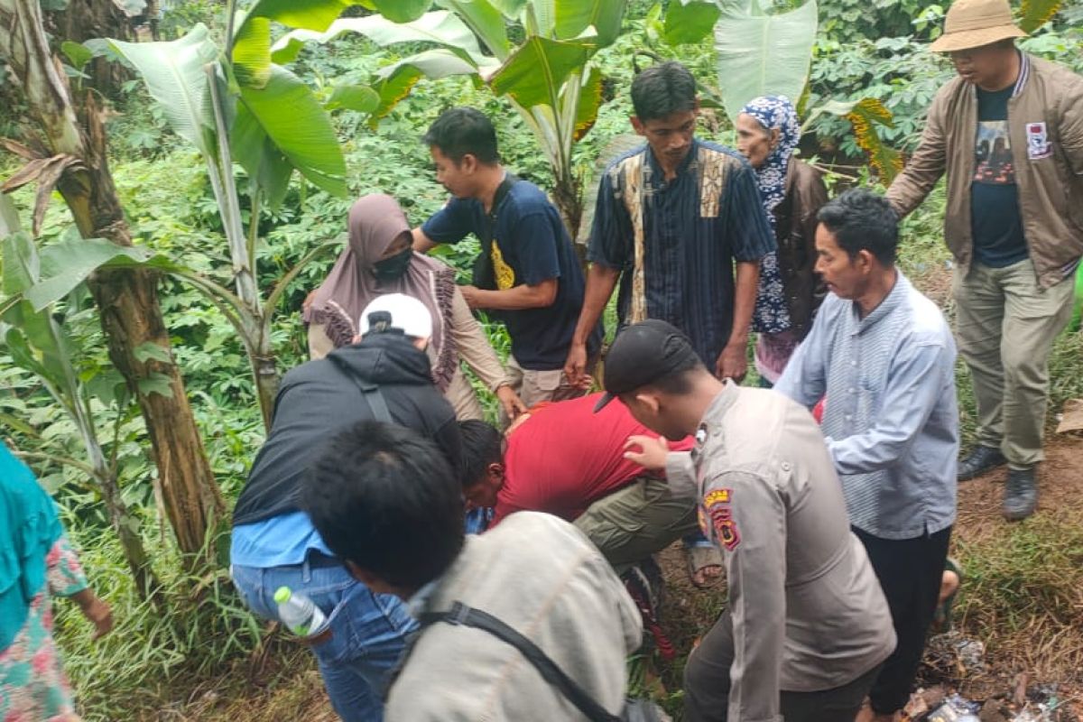 Polisi bebaskan puluhan warga yang ditahan saat aksi blokir jalan di Muaro Jambi