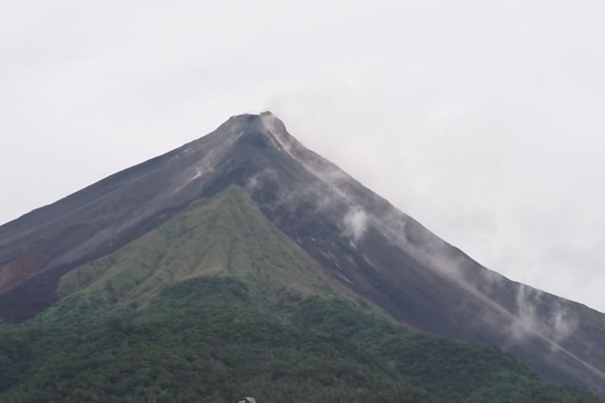 Pos PGA: Terjadi 67 kali gempa guguran di Gunung Karangetang