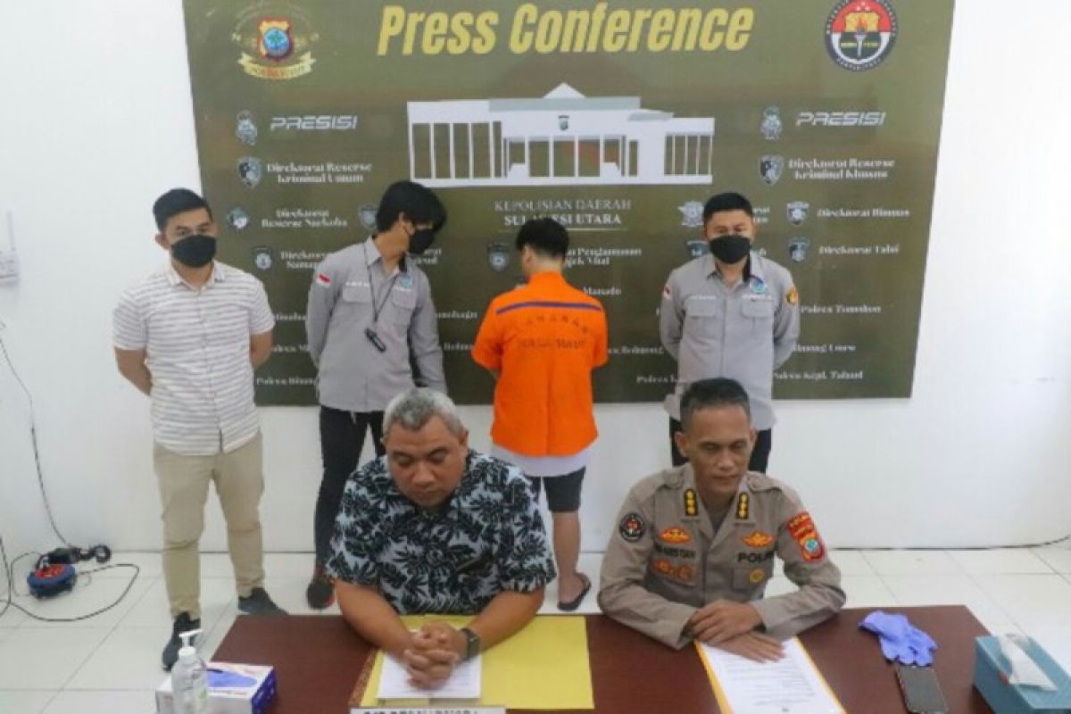 Polda Sulut tangkap satu warga miliki paket sabu dikirim dari Jakarta