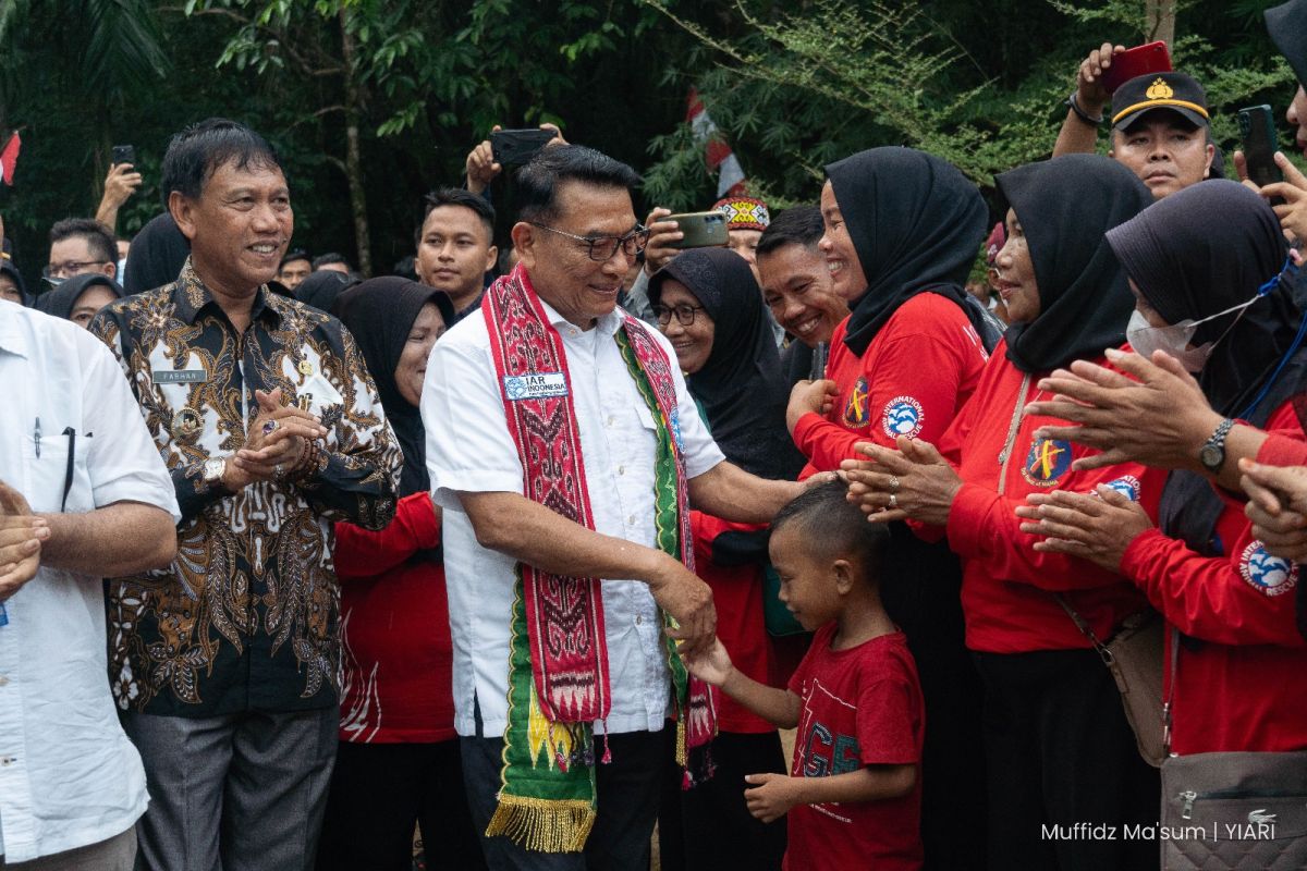 Moeldoko meresmikan pelepasliaran orangutan di Ketapang Kalbar