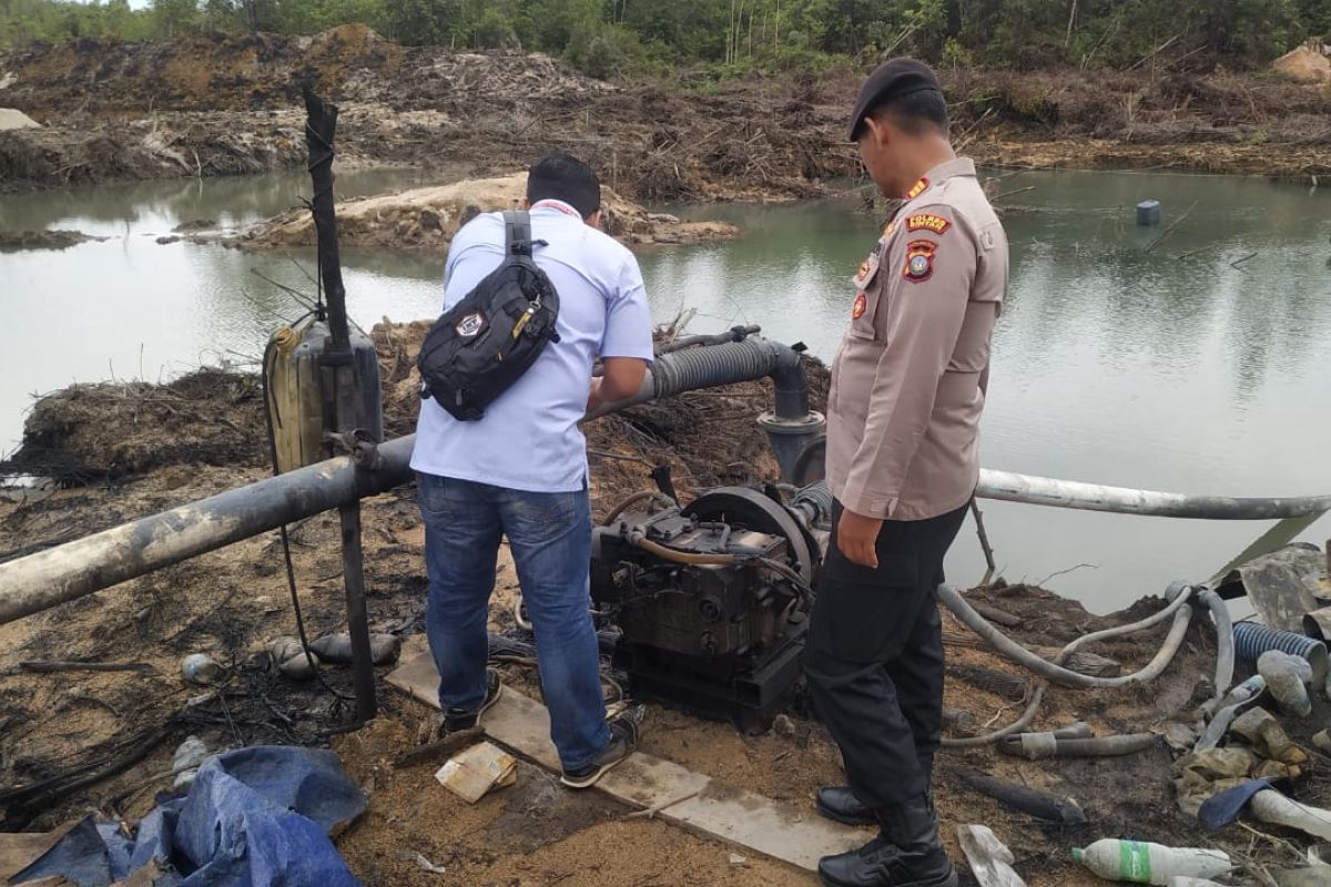 Aparat Polres Bintan tertibkan tiga lokasi tambang pasir ilegal