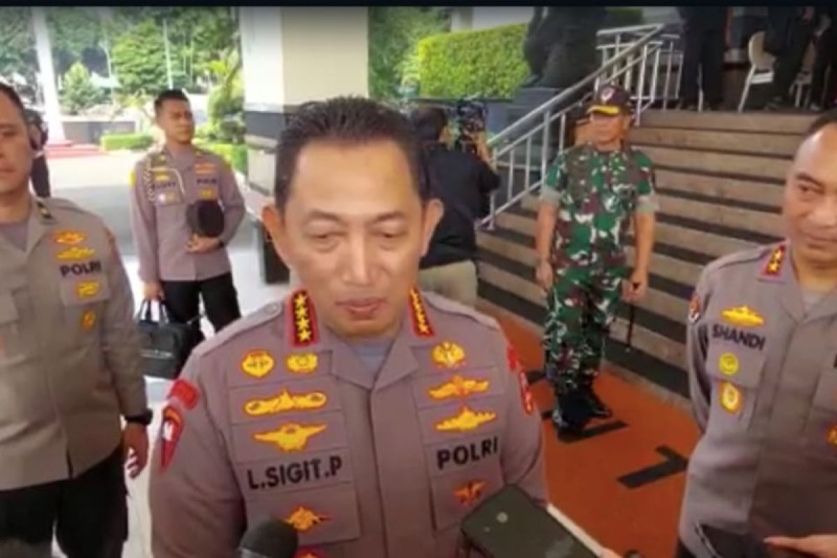 Kapolri Listyo Sigit sebut kenaikan gaji bukti perekonomian Indonesia meningkat