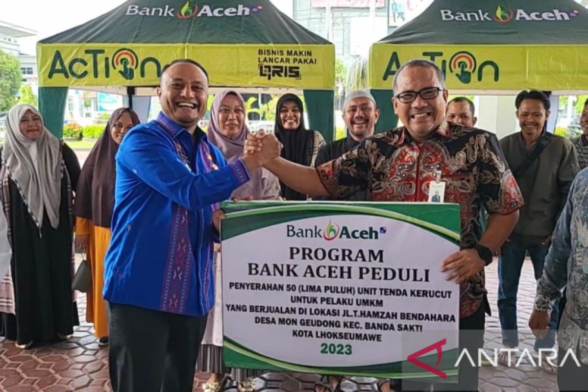 UMKM di Lhokseumawe dapat bantuan 50 unit tenda dari Bank Aceh Syariah