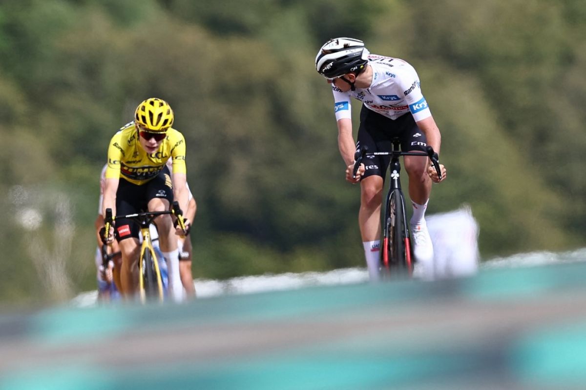 Vingegaard selangkah lagi pertahankan gelar juara Tour de France