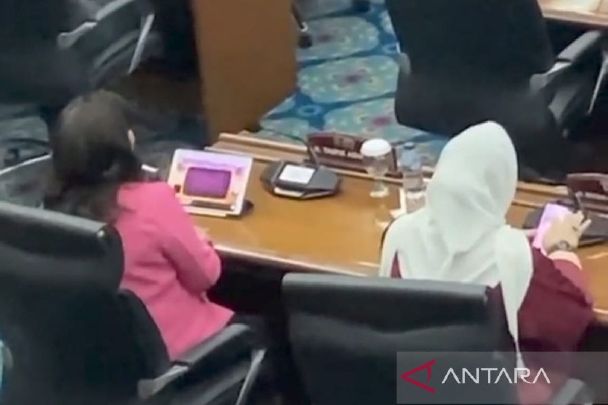 Jakarta kemarin, buntut kasus legislator main gim hingga renovasi JIS