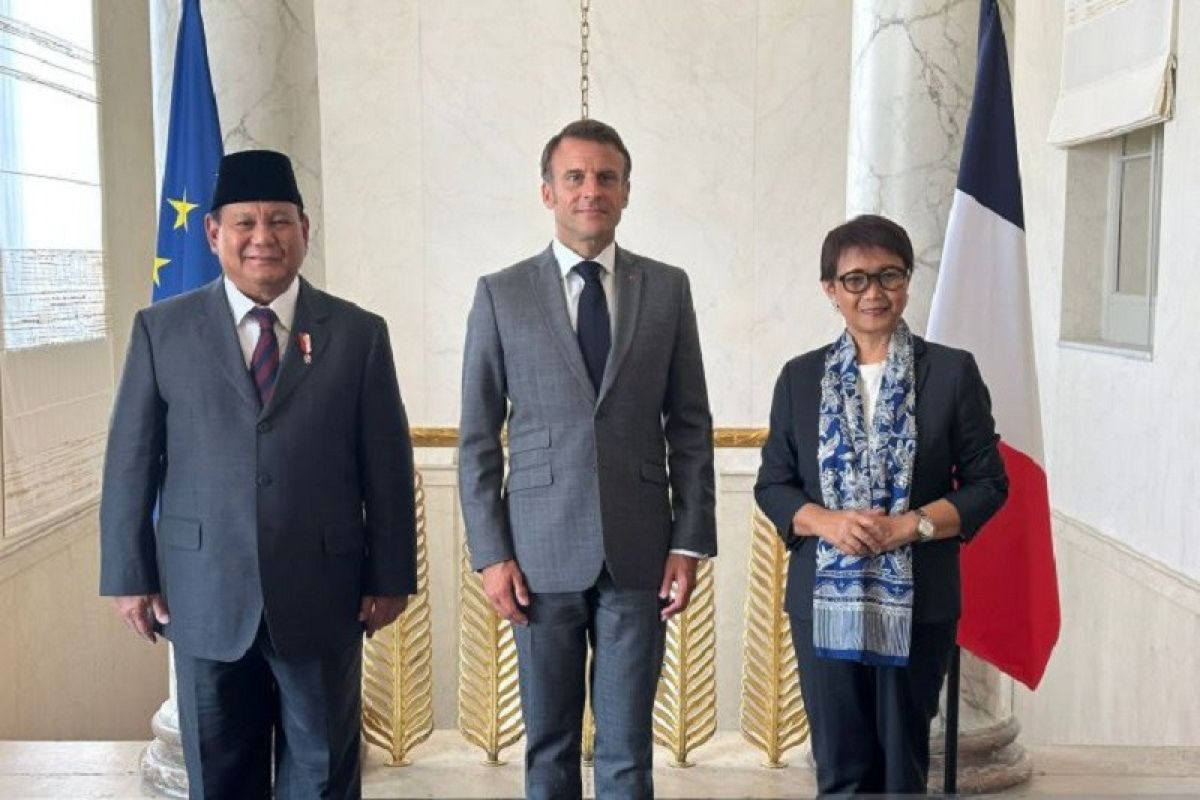 Menhan Prabowo dan Menlu Retno bertemu Presiden Perancis Emmanuel Macron