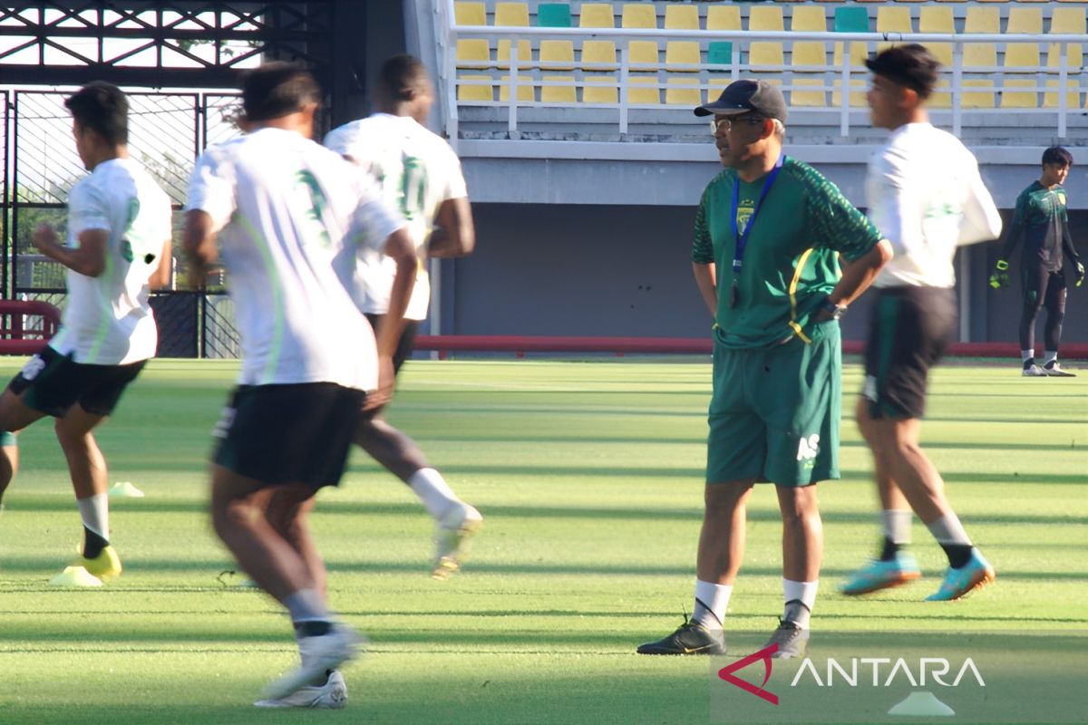 Aji Santoso bangga tiga mantan pemainnya jadi kunci timnas U-23 ke Piala Asia