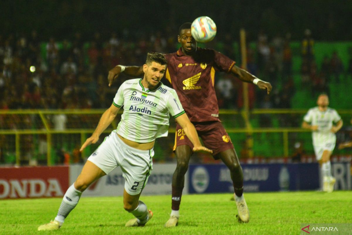 Tavares kesampingkan rekor pertemuan PSM ketika hadapi Persib Bandung